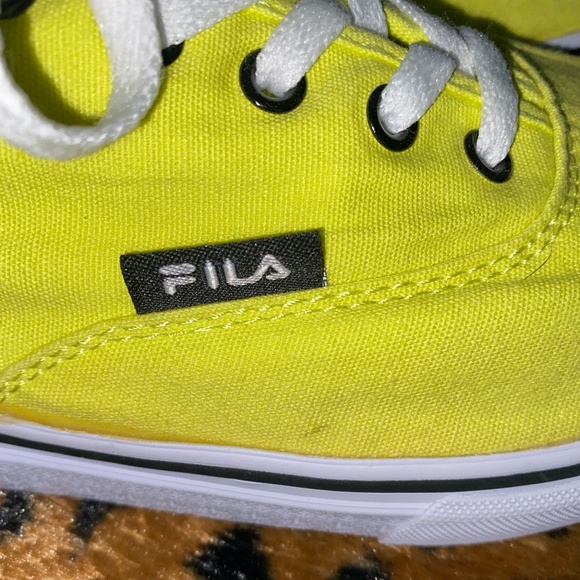 Fila Highlighter Yellow Classic Canvas Sneakers - Women's Size 9 - Picture 6 of 7